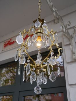 Preview: lustre bronze doré cristal ornements antiques forme vieux Preview: lustre bronze doré cristal ornements antiques forme vieux