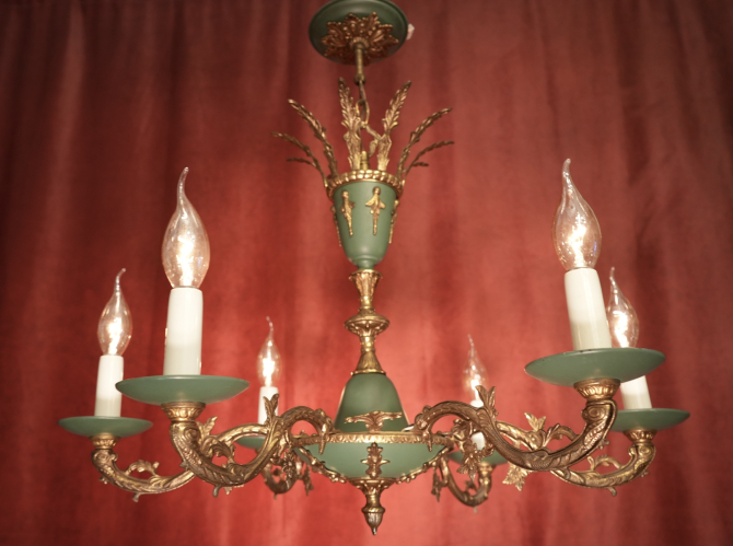 zarter kleiner Empire Kronleuchter Grünlack nicht lange im Umlauf
