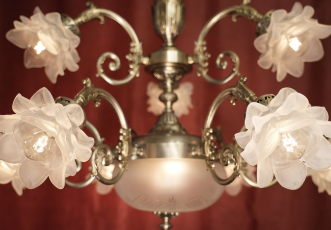 Preview: alte Jugendstil Lampe in Nickel silber Rosenblattschalen
