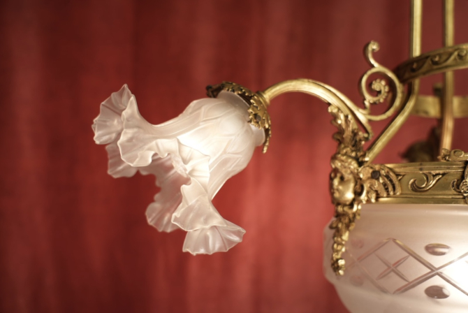 schöne alte hohe antike Goldbronze Lampe 4 flammig