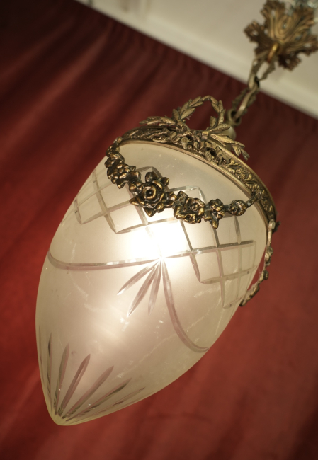 großer Jugendstil Tropfen Kronleuchter Leuchter Messing satiniertes Glas