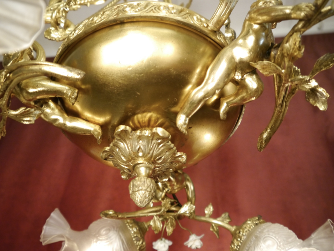 Beautiful tall antique Art Nouveau lamp gold bronze, satin rose petal bowls 7 lights