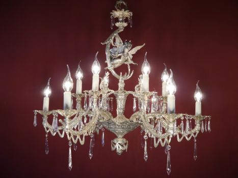 Preview: Glücksbringer - große Fee-Figur Kronleuchter silberfarben mit 12 Lampen