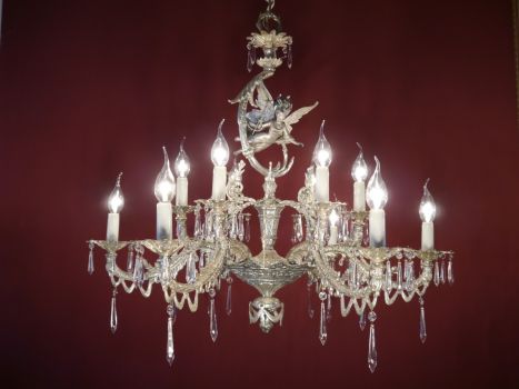 Preview: Glücksbringer - große Fee-Figur Kronleuchter silberfarben mit 12 Lampen