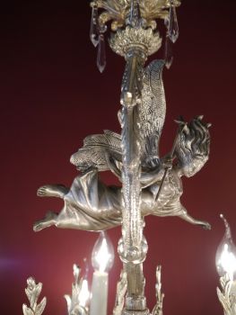 Glücksbringer - große Fee-Figur Kronleuchter silberfarben mit 12 Lampen