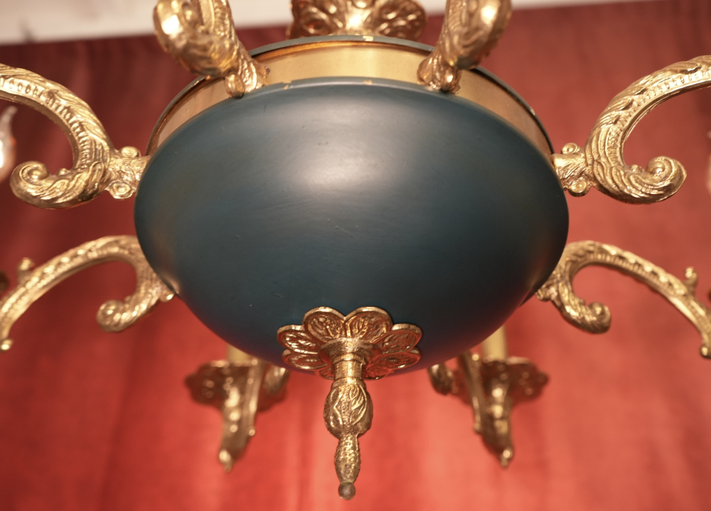 schöner Empire Kronleuchter seltene Farblackierung 8 flammig