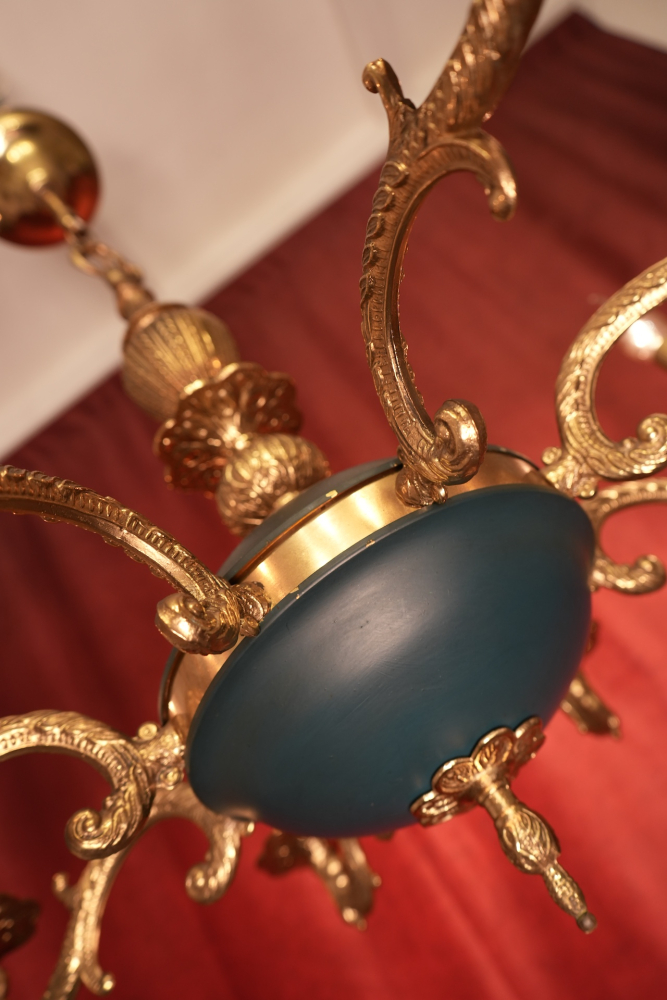 schöner Empire Kronleuchter seltene Farblackierung 8 flammig