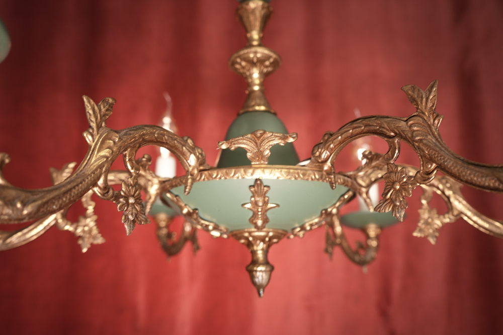 zarter kleiner Empire Kronleuchter Grünlack nicht lange im Umlauf