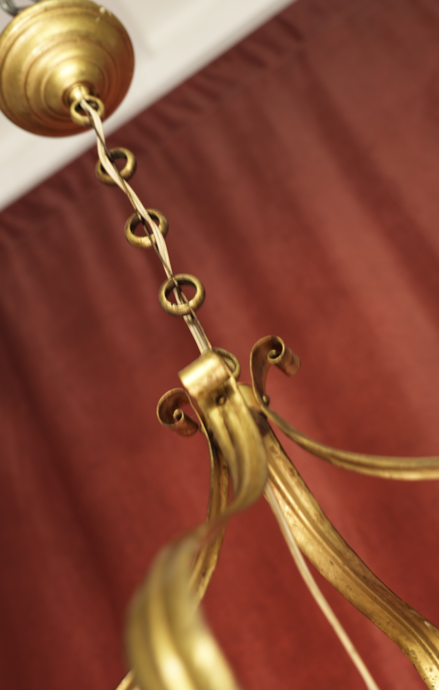 schöne schlichte Jugendstil Lampe Goldbronze