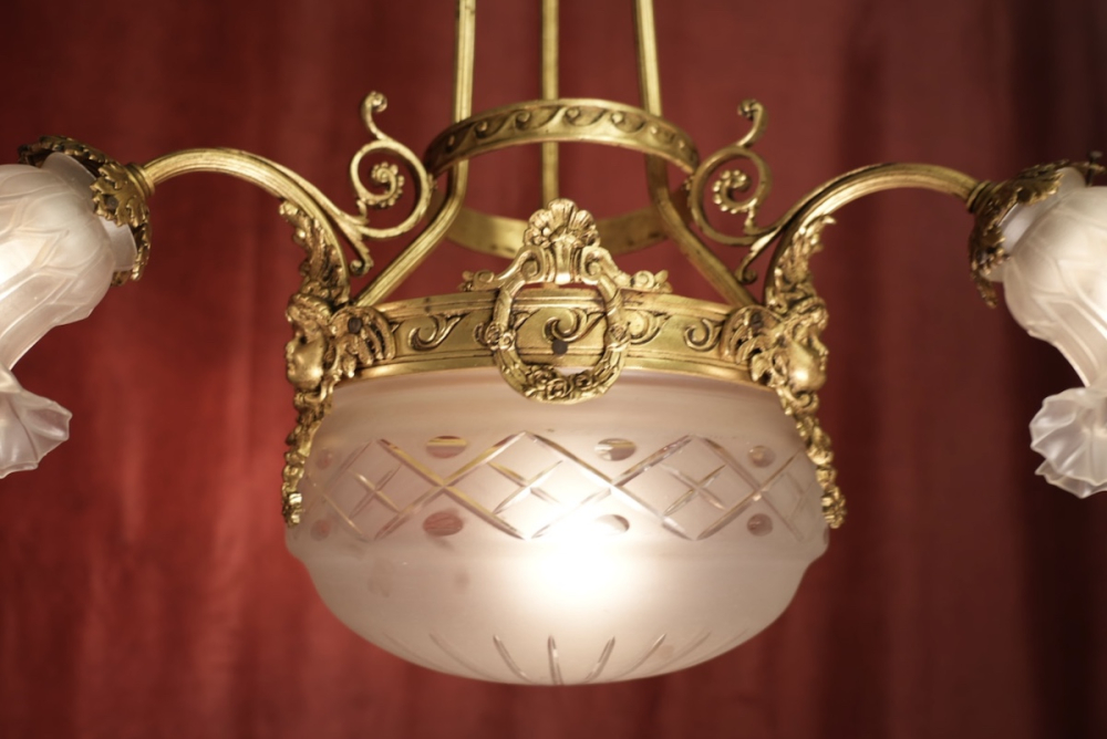 schöne alte hohe antike Goldbronze Lampe 4 flammig