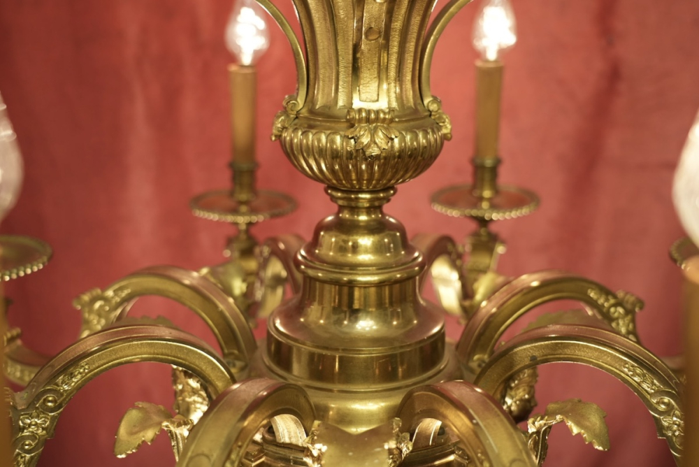 wunderschöner antiker Mazazin Kronleuchter Bronze 8 flammig