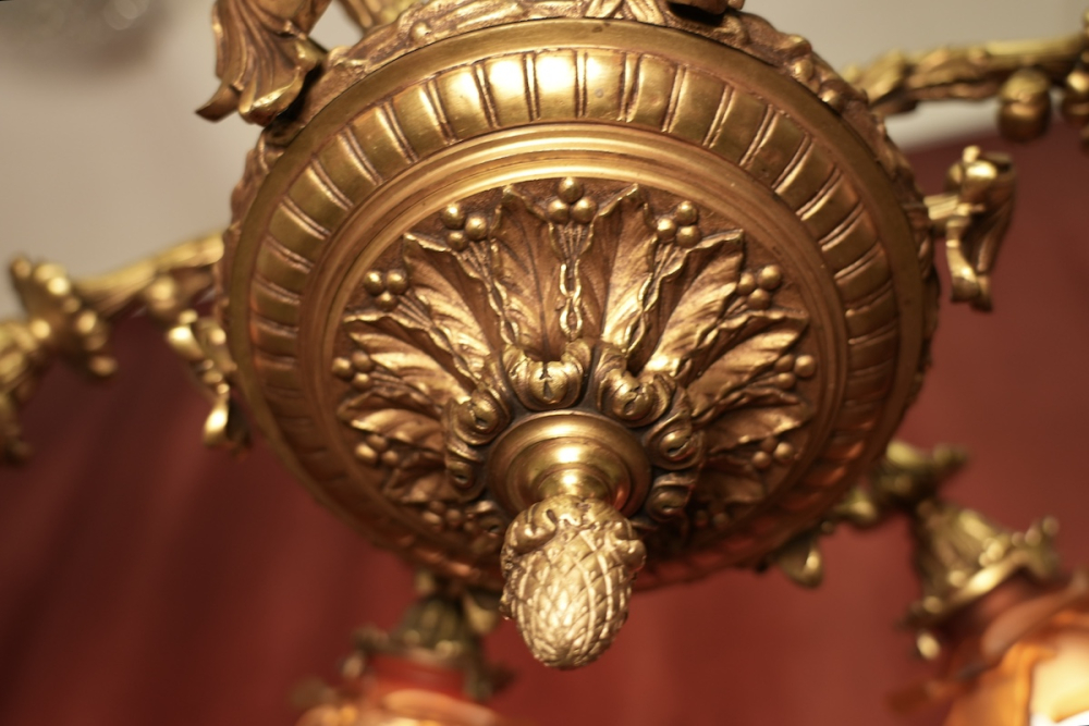 schwere antike Bronze Lampe Kronleuchter selten farbiges Glas