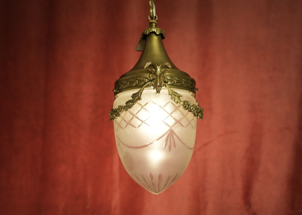 figürlicher Jugendstiltropfen Bronze