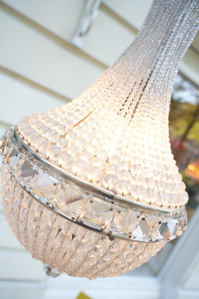 Korblüster mit Perlenketten silberfarben