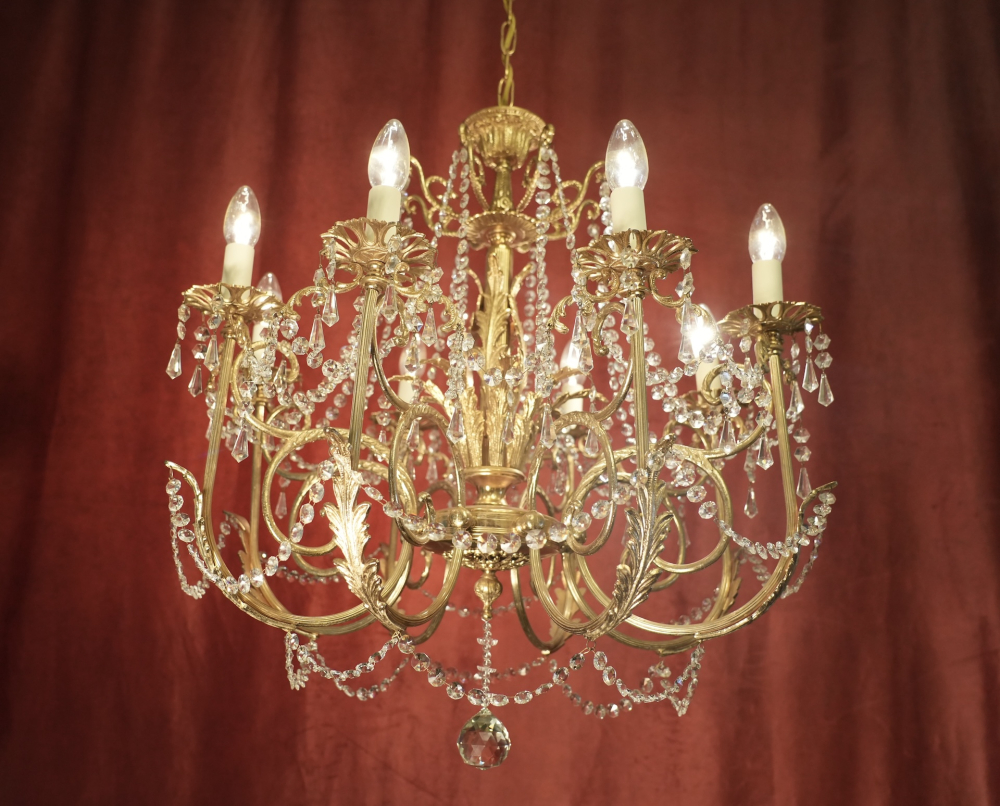 schöner mittelgroßer Strass-Kristall-Lüster Goldbronze 8 flammig