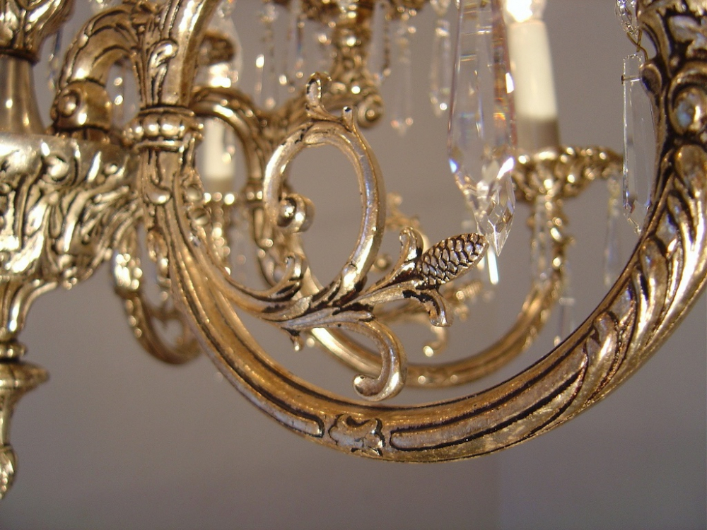 Französischer Kronleuchter 12-flammig 2-etagig Messing Silber Kristall um 1970