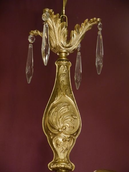 feiner kleiner Goldbronze Kronleuchter mit antiken Barock Verzierungen