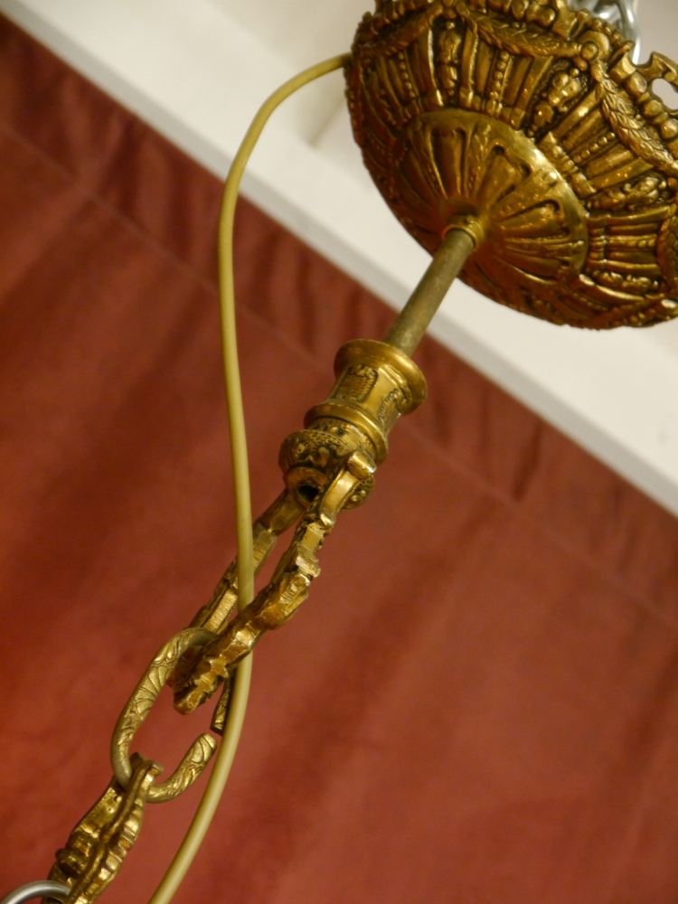 WOW erstaunlich großer Messing Kronleuchter mit 24 Lampen 110cm Durchmesser aus Berlin