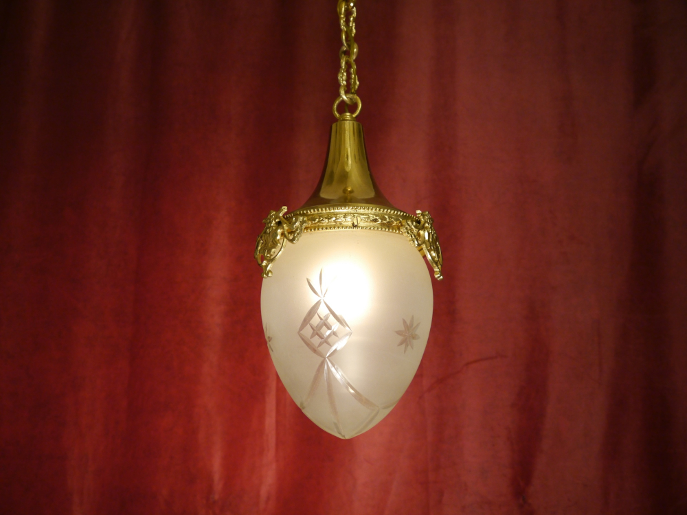 schöner schlichter Jugendstiltropfen Leuchter Lampe Messing satiniertes geschliffenes Glas