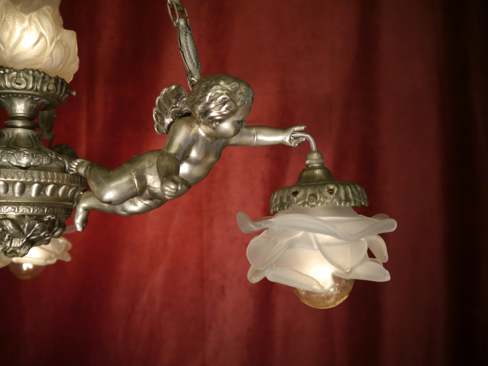 Beautiful antique Art Nouveau lamp, bronze nickel silver-colored, 3 lights