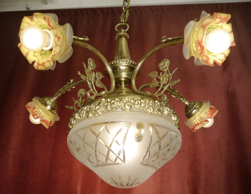 Beautiful Italian ceiling lamp, brass, red and yellow rose petal bowls, all original, Berlin