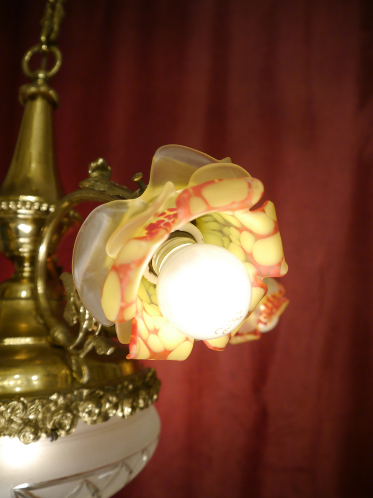Beautiful Italian ceiling lamp, brass, red and yellow rose petal bowls, all original, Berlin