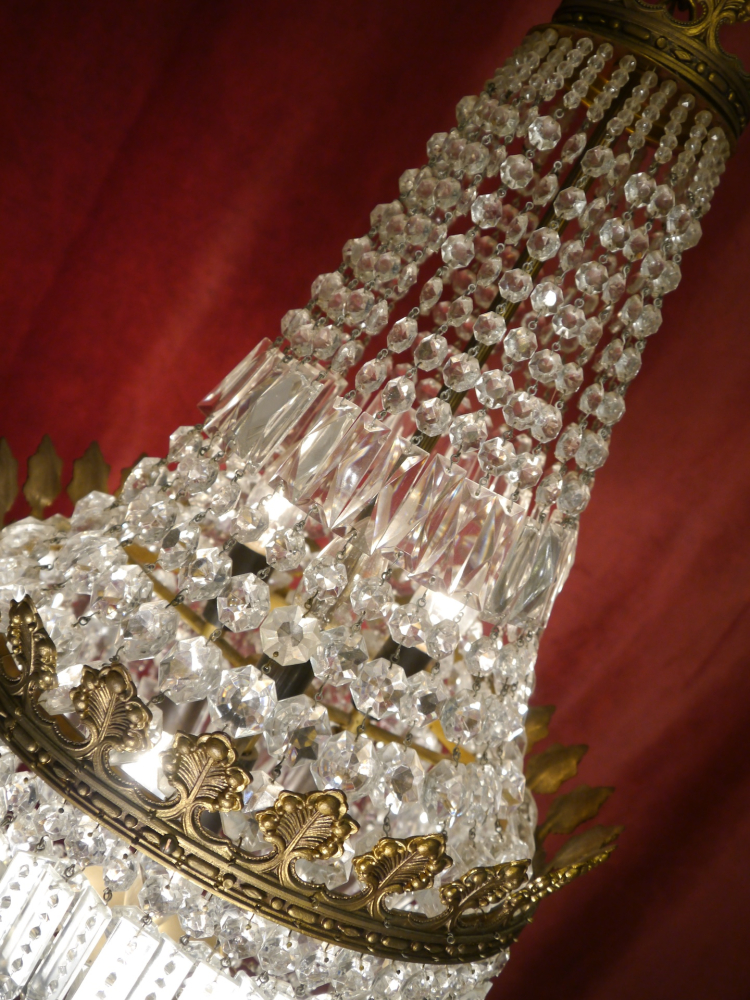 schöner mittelgroßer italienischer Kristall Korblüster Kronleuchter 6 flammig Berlin