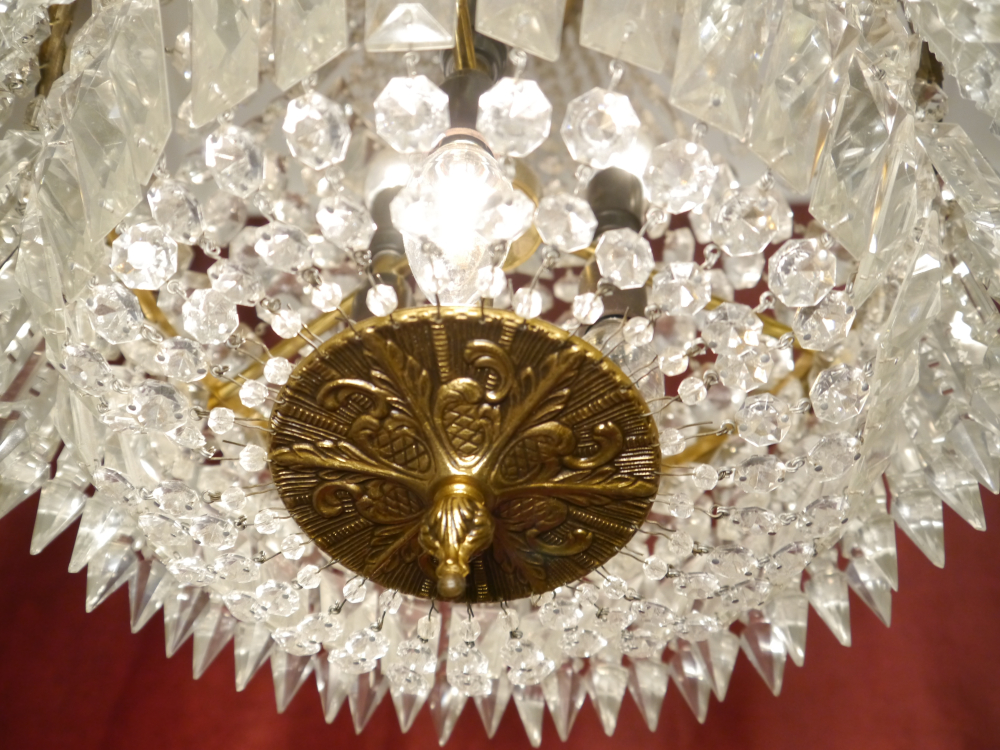 schöner mittelgroßer italienischer Kristall Korblüster Kronleuchter 6 flammig Berlin