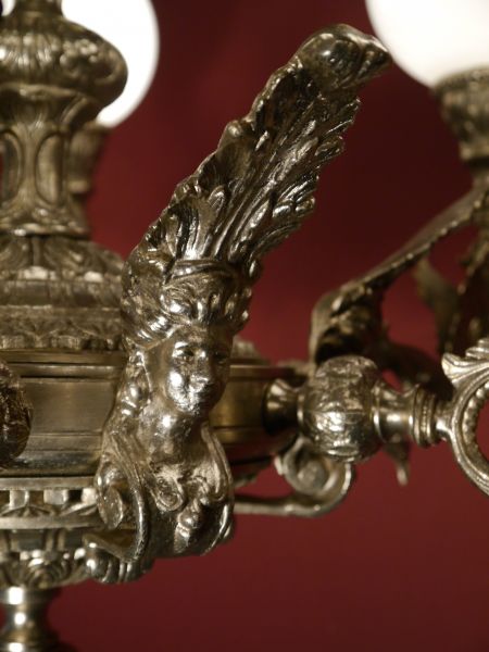 "Drachen" Kronleuchter alt vernickelt feines Opalglas, Blickfang!