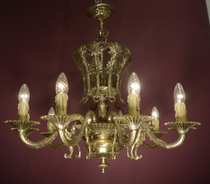 alter Kronleuchter Messing 10 Lampen seltene Form und Ornamentik Spanien