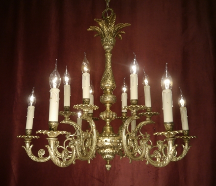 wunderschöner spanischer Kronleuchter helles Messing ein Hauch von Jugendstil